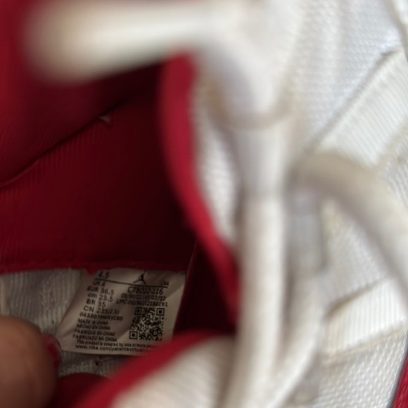 Jordan retro 11 Cherry Red and White Sneakers Y4.5 or W6.5 - Picture 13 of 15